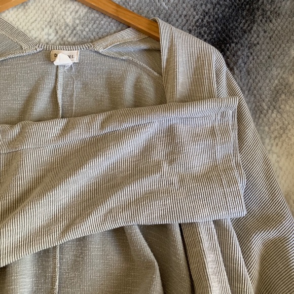 Cardigan - Picture 4 of 10